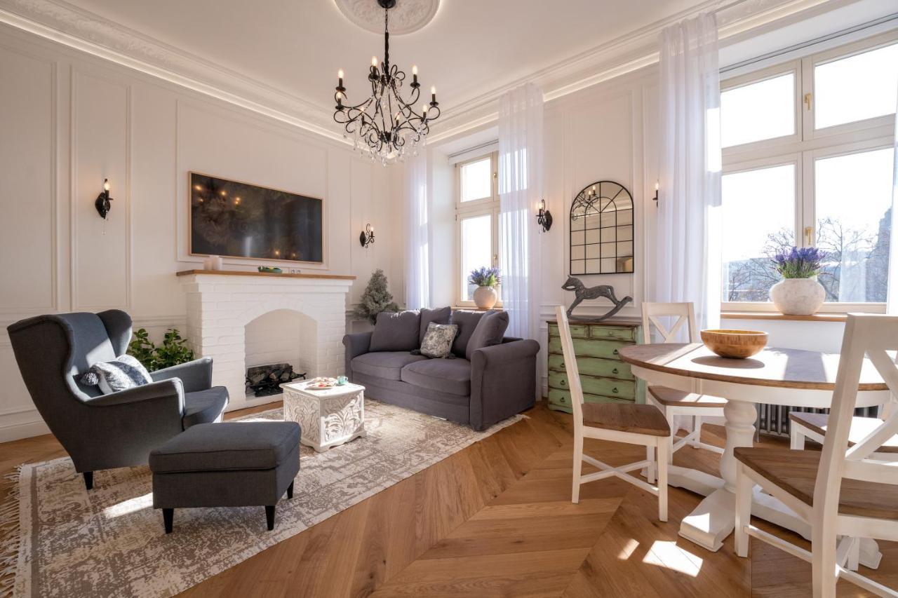 Apartamento Charme De Provence In Praga
